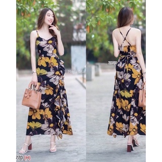 Maxi Dress เดรสยาว สายเดี่ยวไขว้สายด้านหลัง แต่งผ้าระบายและผ่าด้านข้าง