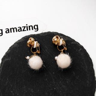 Sweet White Hair Balls Charm Earrings Cute Gold Twist Clip On