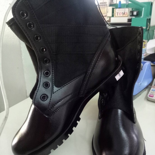 รองเท้า จังเกิ้ล pu สีดำ ใช้ในงาน อปพร.ใช้ในงานชรบ.ไม่แนะนำให้ใช้กับงานรด.