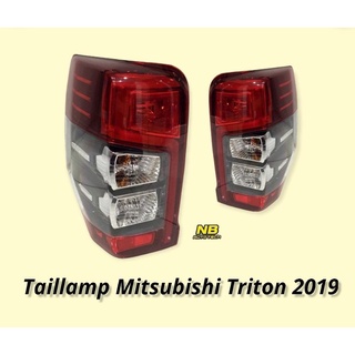 ไฟท้าย Triton triton 2019 2020 2021 ไฟท้ายแต่ง ไฟท้ายเดิม ไตรตัน 2019 งานoem สีสโมค สีแดง taillamp triton led