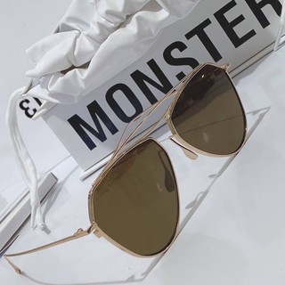 Gentle monster glasses  อุปกรณ์ครบ