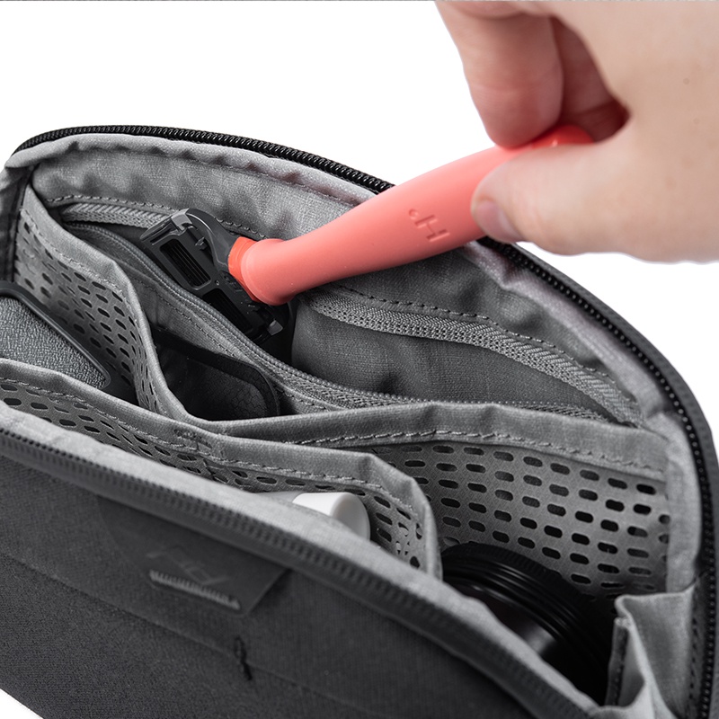 Peak Design Small Wash Pouch กระเป๋าใส่อุปกรณ์อาบน้ำ กะทัดรัด ความจุ 1 ลิตร
