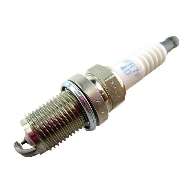 NGK Iridium spark plug หัวเทียน Hino