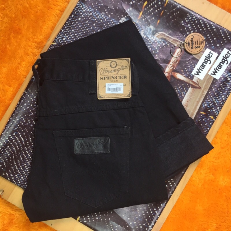 กางเกงยีนส์ Wrangler ดั้งเดิม SPENCER-BLACK BMCBS03P17