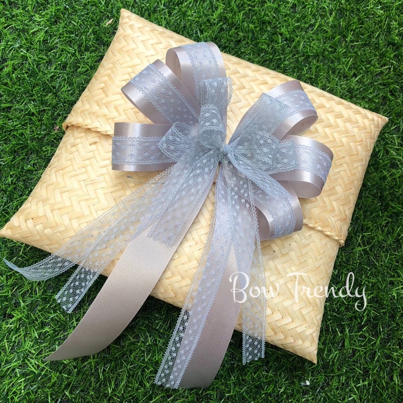 โบว์ผ้าลูกไม้สีหวานโบว์ผ้าต่วนซ้อนผ้าลูกไม้3ชั้นขนาด15*25cm/โบว์ติดของขวัญพิเศษมีหลายสี/รุ่นลูกไม้ผูกL ราคา ถูกที่สุด ดีลบีเคเค แกลเลอรีภาพที่ 8