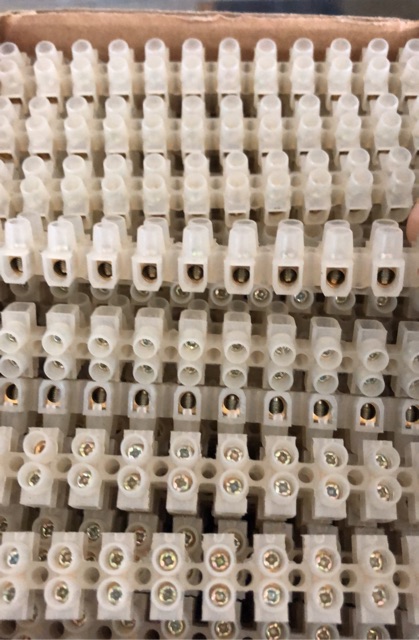 เต๋าต่อสาย  12 ช่อง 5A ,10A , 20A , 30A , 60A