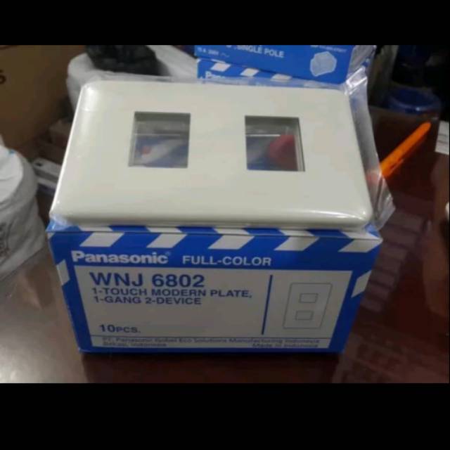 ฝาครอบกรอบ Faceplate แผ่นหน้า panasonic wnj 6801 6803 6802 wnj6802 สี panasonic