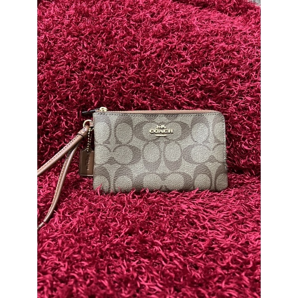 coach 2 ซิป s ( กระเป๋า coach คล้องแขน size s 2 ซิป มือ2 ของแท้ 100% )