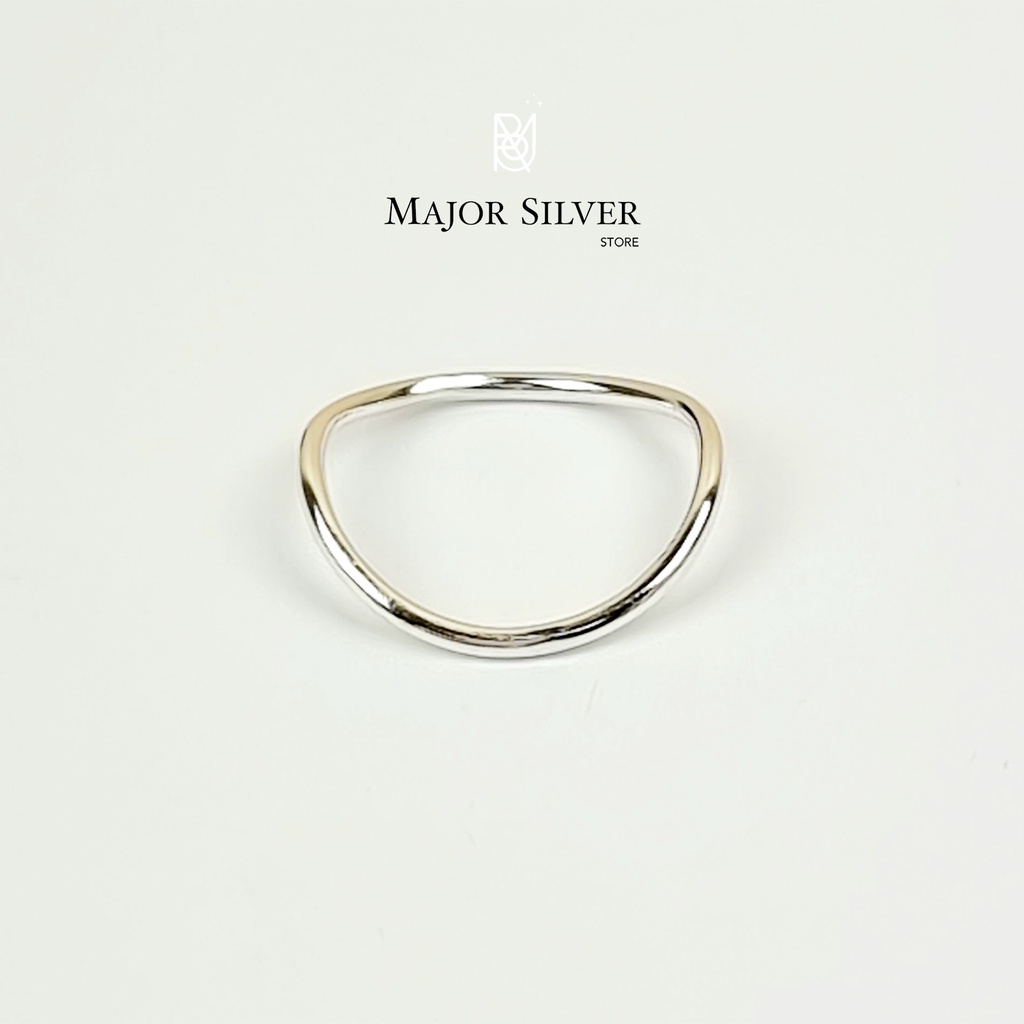Bend ring : แหวนบิด / เงินแท้92.5% สไตล์มินิมอล ใส่ง่าย แมทซ์ง่ายเข้าได้กับทุกลุค : E-V-Ben1.4