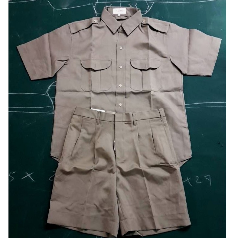 ชุดลูกเสือชาย เสื้อลูกเสือ กางเกงลูกเสือ ผ้าลีวาย สีกากีเข้ม