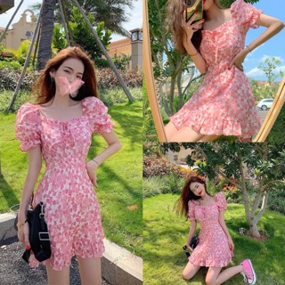 ชุดเดรส‼️พร้อมส่ง 💕New in Pinky sakura dress มินิเดรสแขนตุ๊กตา แต่งมินิโบว์ที่หน้าอก ผ้าชีฟองหนา พิมพ์ลาย