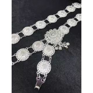Vintage jewelry เครืองประดับโบราณเข็มขัดดอกไม้อีสานชุดล้านนาไทหัวเข็มขัด สีเงิน thai belts