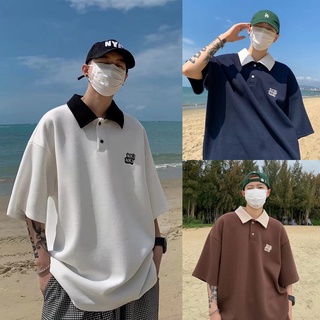 เตรียมจัดส่ง🔥ผู้ชายฤดูร้อนเสื้อโปโล ทรงหลวมเสื้อยืดคอโปโลผู้ชาย สไตล์เรโทร เกาหลีเสื้อโอเวอร์ไซส์ สวมใส่สบาย