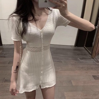 White knitting dress มินิเดรสสขาว งานทอสวยมากค่ะ กระดุมหน้า สวมใส่สบาย