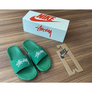 รองเท้าแตะ Nike x Stussy