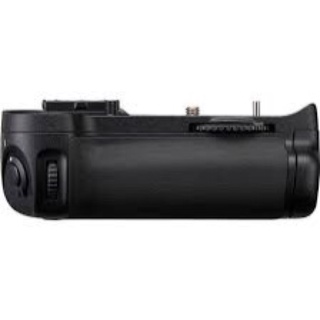 Nikon MB-D11 / Battery Grip D7000/ กล่องซีด