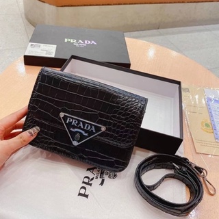 พร้อมส่ง 🌈กระเป๋า prada กระเป๋าสะพายข้าง กระเป๋าสะพายไหล่ กระเป๋าสะพายข้าง prada mini size พร้อมกล่อง