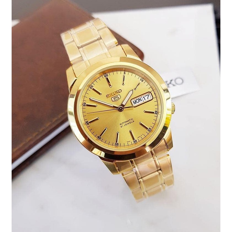 SEIKO 5 Automatic รุ่น SNKE56K1 นาฬิกาข้อมือผู้ชาย สแตนเลสสีทอง - มั่นใจ ของแท้ 100% รับประกัน 1 ปีเต็ม