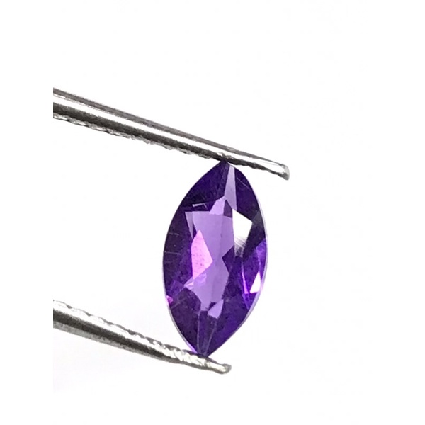 8x4 มม. รูปทรงมาควิส พลอยอเมทิสต์ธรรมชาติ 100% 8x4 mm marquise shape 100% natural amethyst gemstone