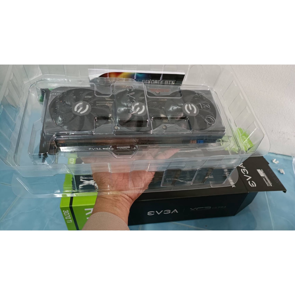 Carte Graphique EVGA RTX 3070 Ti XC3 - 8GB GDDR6X - État Excellent (avec Boîte)