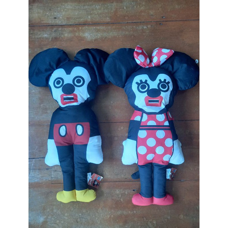 ตุ๊กตาคู่มิกกี้เมาส์ (cubic mouth)