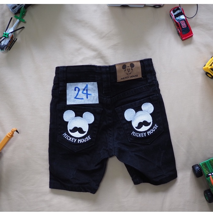 [ซักเก็บไม่เคยใส่] กางเกงยีนส์ขาสั้นเด็ก Mickey Mouse Disney 1 ขวบ
