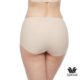 Wacoal Oh My Nudes Short Panty กางเกงในไร้ตะเข็บ แบบเต็มตัว แพ็ค 3 ชิ้น รุ่น WU4999/WU4T99 สีเบจ