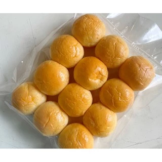ขนมปังซอฟโรลเนยสด ขนาด 35 กรัม แพคละ 12 ลูก เส้นผ่าศูนย์กลาง 7 cm 1 คำสั่งซื้อไม่เกิน 8 แพนะคะ