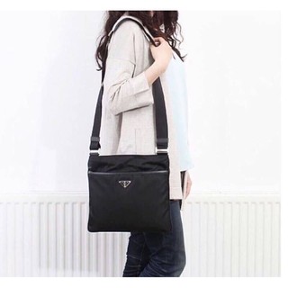 กระเป๋าสะพาย​ข้าง.Prada