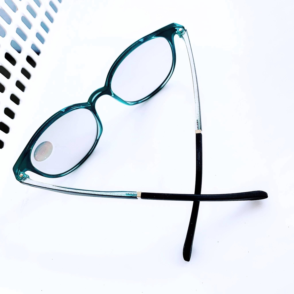 Authenticbetterสีดำเขียว แว่นสายตาสั้น แว่นออโต้เลนส์ ปรับสีเข้มขึ้นโดยอัตโนมัติ แว่นสายตายาว มีตั้งแต่เลนส์ 50 ถึง 400