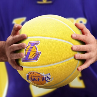 บาสเก็ตบอลปูนซีเมนต์ทนต่อการสึกหรอของโกเบ 24K Mamba เบอร์ 7 เนื้อหนัง PU การแข่งขันนักเรียนชายในร่มและกลางแจ้ง