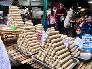 หมูยออุบล หมูยอ พุ-พาน ชนิดแท่งพลาสติก