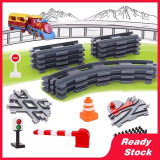 ใช้งานร่วมกับ Lego Duplo Large Particle Train Track อุปกรณ์เสริมจำนวนมาก Building Blocks Train ของเล่นเพื่อการศึกษา