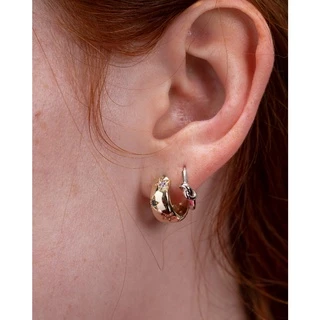 Julys - knot huggie earrings