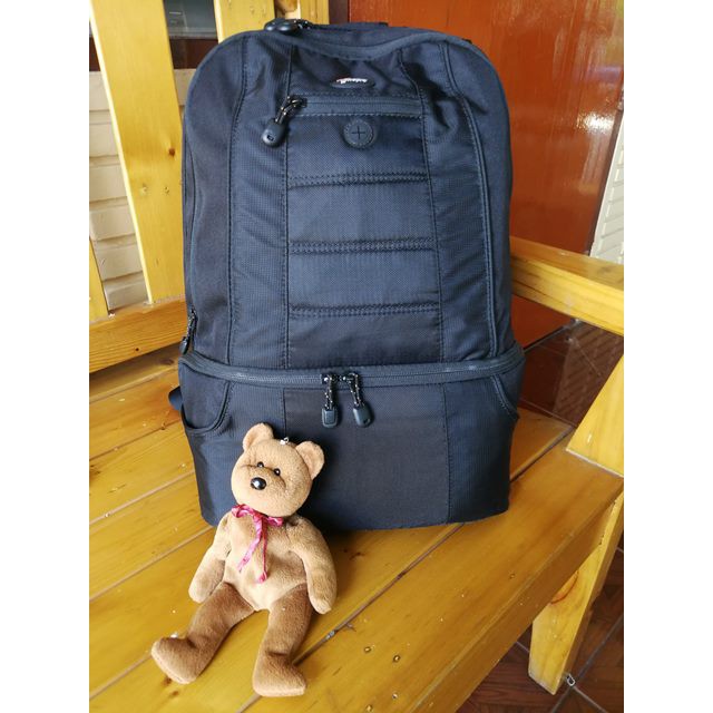 กระเป๋าเป้ ใส่กล้อง+notebook ยี่ห้อ lowepro (มือสอง)