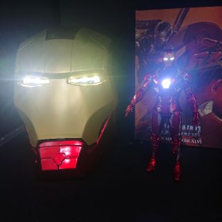 โมเดล Ironman Mark XLVI เปิดไฟที่ตาและหน้าอกได้ งานสวยแบบสุดยอด ราคาเบาๆ มีกล่องสวยงาม เปลี่ยนมือได้ ทำจากวัสดุอย่างดี💥