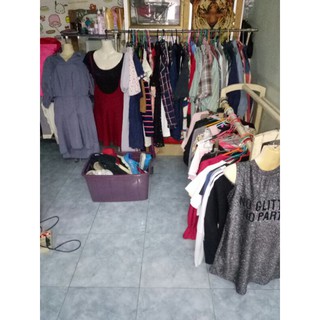 เสื้อ..เดรส..จั๊ม....