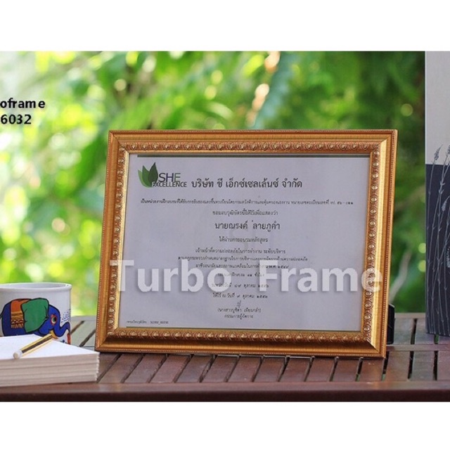 กรอบรูปขอบทอง ใส่ใบประกาศนียบัตร กรอบเกียรติบัตร (DB451)มีหลายขนาดในตะกร้าเลือกขนาดก่อนสั่ง**+กระจก+ขาตั้ง+หูแขวนผนัง**