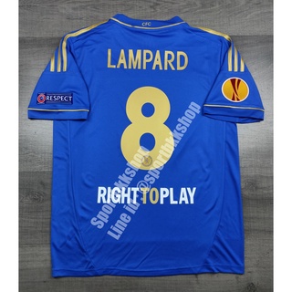 [Retro] - เสื้อฟุตยอล ย้อนยุค Chelsea Home เชลซี เหย้า 2012/13 พร้อมเบอร์ชื่อ 8 LAMPARD และอาร์มยูฟ่าแชมป์เปี้ยนลีค