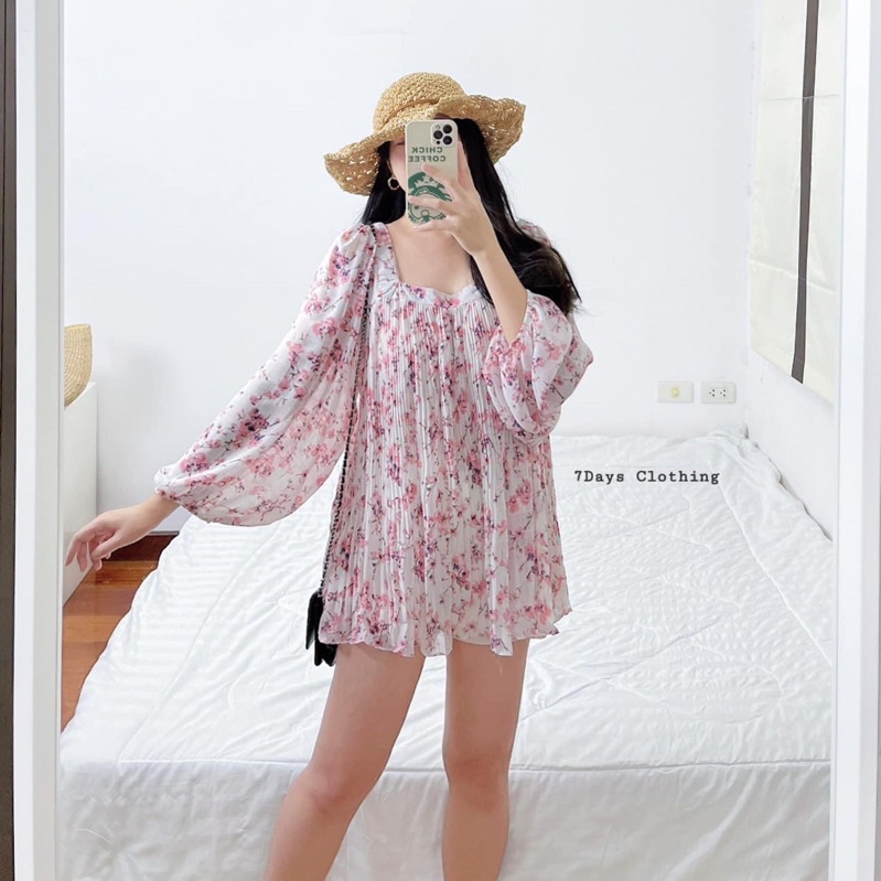 7Days Clothing : เสื้อชีฟองคอเหลี่ยม