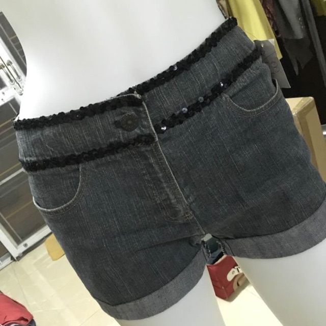 กางเกงยีนส์ยืดขาสั้น Jigott