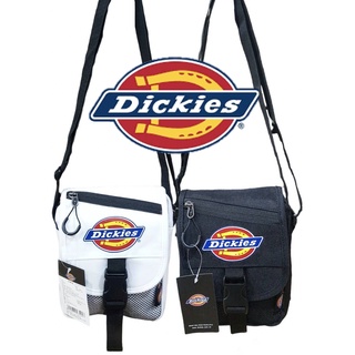 Dickies กระเป๋าสะพายข้าง สีดำและสีขาว ผ้าfabric กระเป๋าคาดอก กระเป๋าดิกกี้ Unisex เหมาะสมกับผู้ชายและผู้หญิง CF814