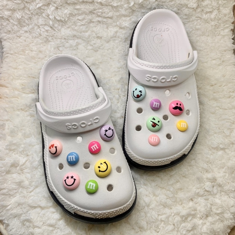 JBMM 👠🌈Shoe Charm Set Emo&m 2😃🎊🌈 ตัวติดรองเท้ามีรู เซต อารมณ์เอ็ม 2 ^^