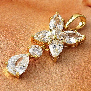 9 KARAT GOLD FILLED TEARDROPS-FLOWER CZ สร้อยคอจี้