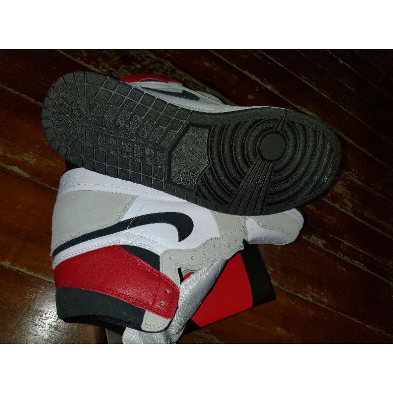 air jordan 1 retro light smoke grey