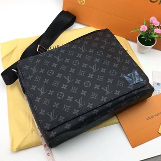 ✨กระเป๋า Louis Vuitton หนังแท้ ส่งฟรี Ems