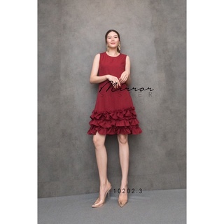 La Hana FRiLLed DRess•• เดรสทรงเบสิคเรียบง่ายClassicสไตล์ แพทเทรินช่วงบนเป็นแขนกุด คอกลม