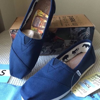 TOMS  navy canvas (outlet) สีน้ำเงิน