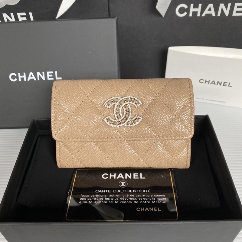 🌟new collection🌟 New! Chanel card holder flap  beige caviar holo 32