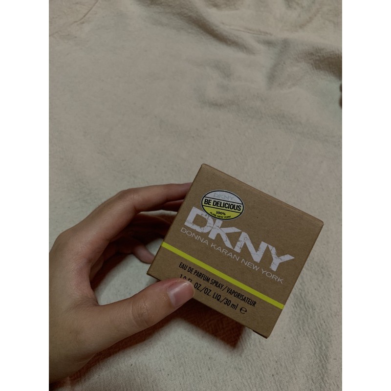 น้ำหอม DKNY กลิ้นแอปเปิ้ลเขียว